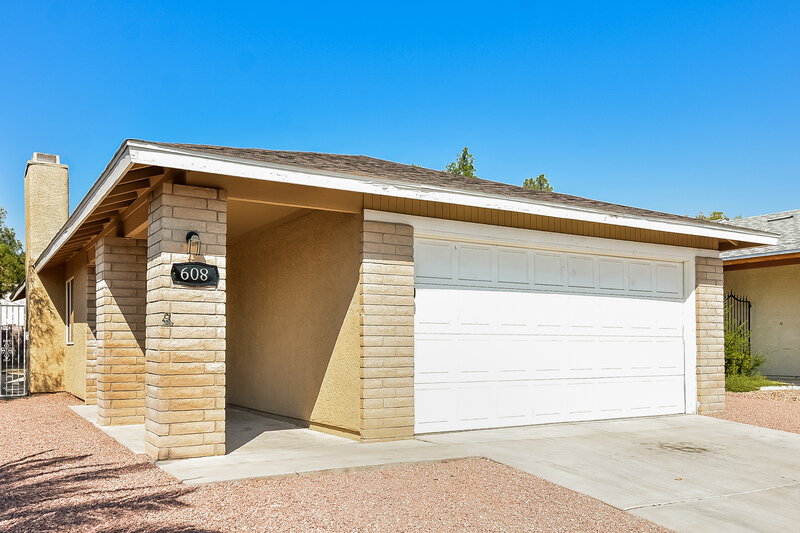 1,815/Mo, 608 Thrush Dr Las Vegas, NV 89145 Front View