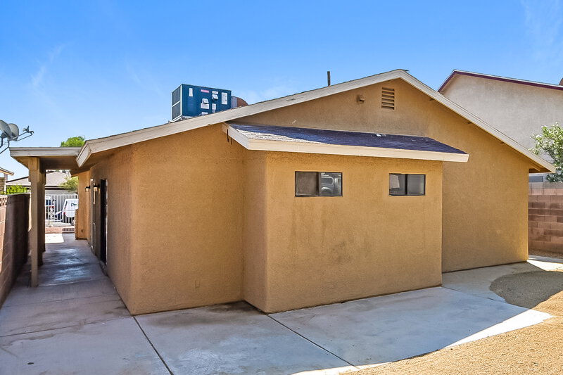 1,815/Mo, 608 Thrush Dr Las Vegas, NV 89145 Rear View