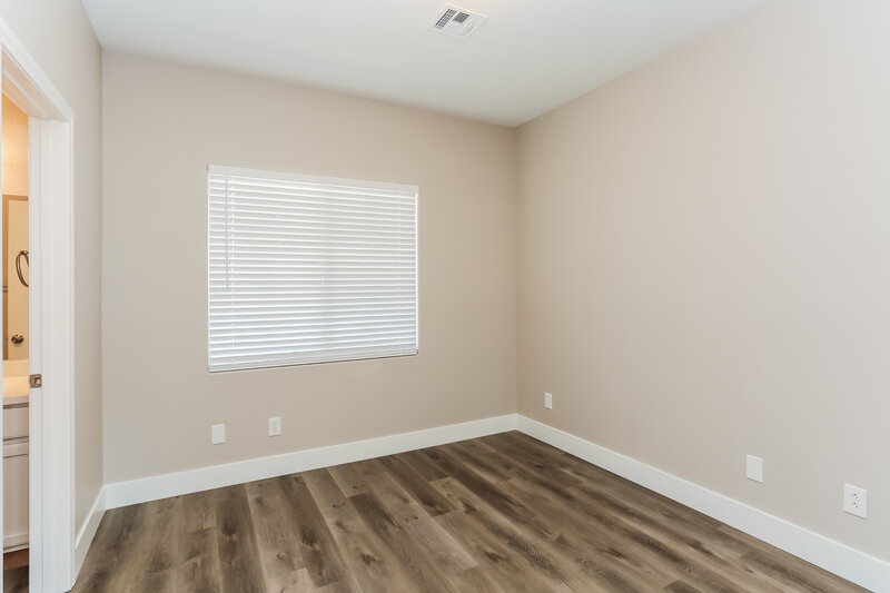 2,990/Mo, 605 W Coastal Dreams Ave North Las Vegas, NV 89031 Bedroom View 2