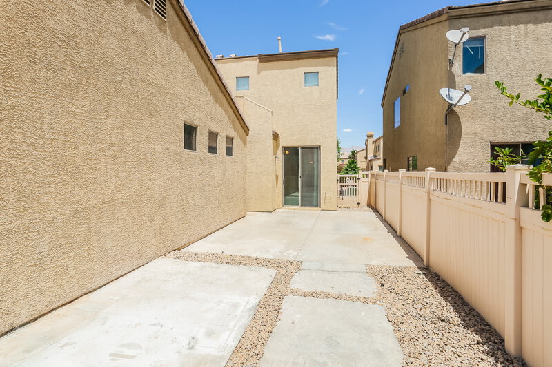 2,990/Mo, 605 W Coastal Dreams Ave North Las Vegas, NV 89031 Rear View 2