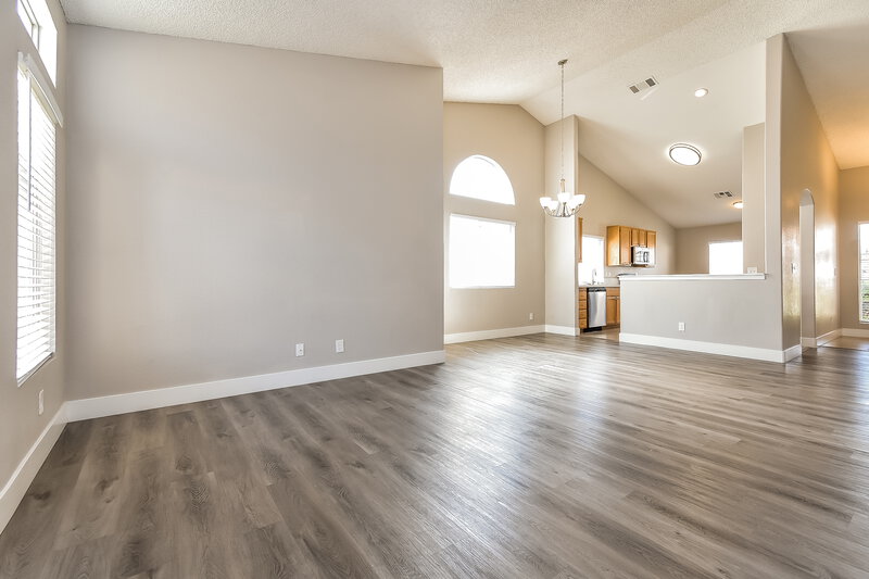2,225/Mo, 5520 Red Sun Dr Las Vegas, NV 89149 Living Room View 2