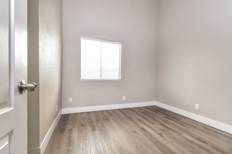 2,225/Mo, 5520 Red Sun Dr Las Vegas, NV 89149 Bedroom View