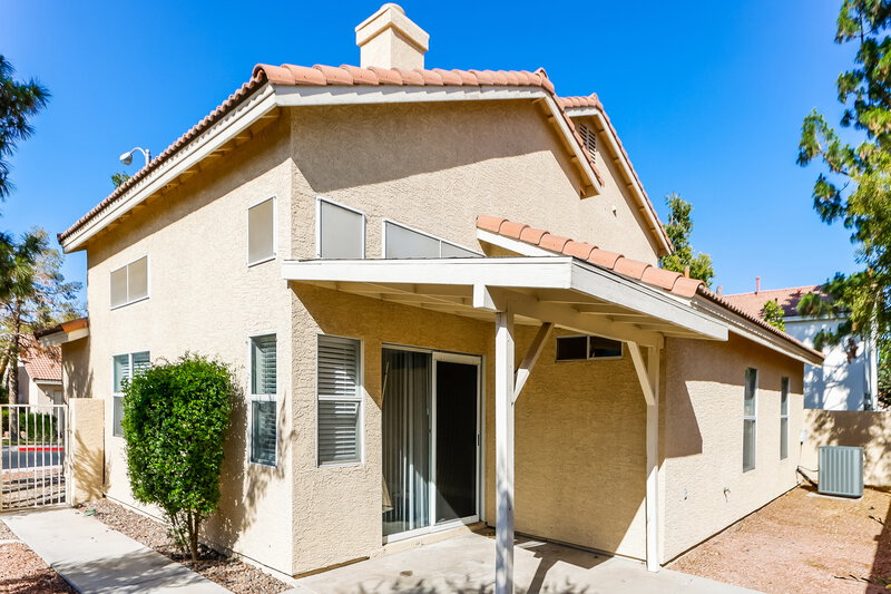 2,225/Mo, 2185 Hearts Club Dr Henderson, NV 89074 Rear View