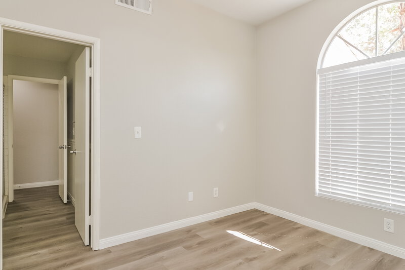 3,180/Mo, 1706 Autumn Rust Dr Las Vegas, NV 89119 Bedroom View 2