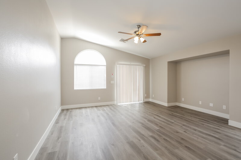 2,060/Mo, 4843 Cutting Diamond Ct North Las Vegas, NV 89081 Living Room View
