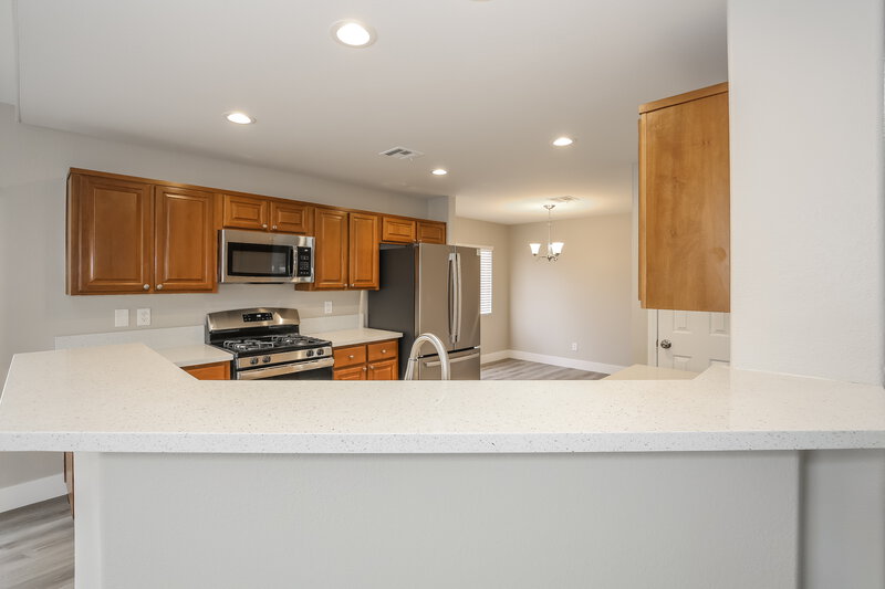 2,060/Mo, 4843 Cutting Diamond Ct North Las Vegas, NV 89081 Kitchen View 2