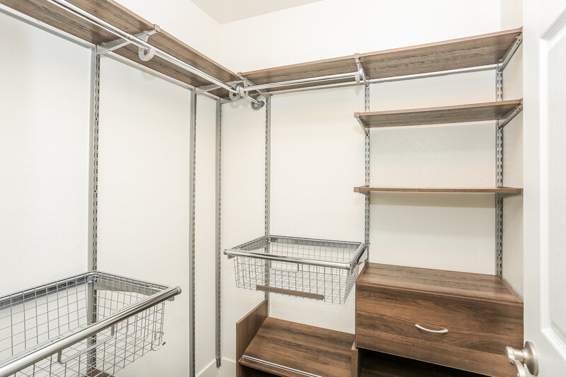 2,165/Mo, 5515 Black Sea Ct North Las Vegas, NV 89031 Laundry Room View