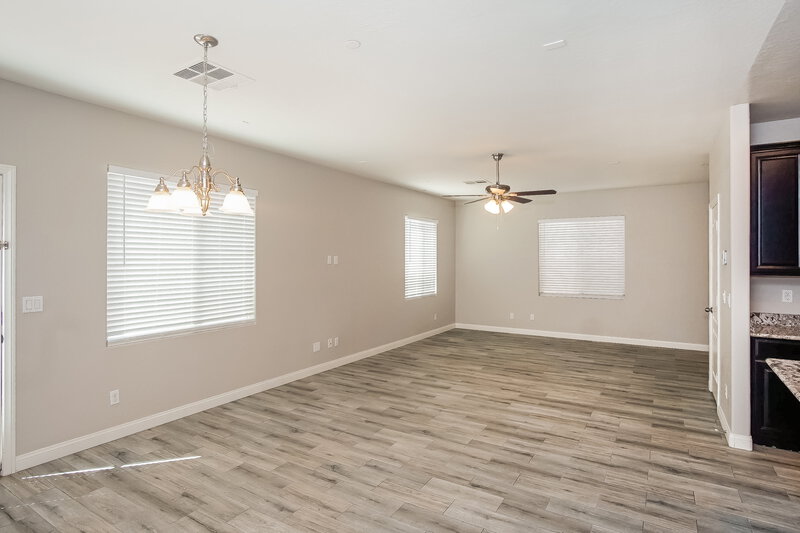 2,205/Mo, 620 Taliput Palm Pl Henderson, NV 89011 Dining Room View 2