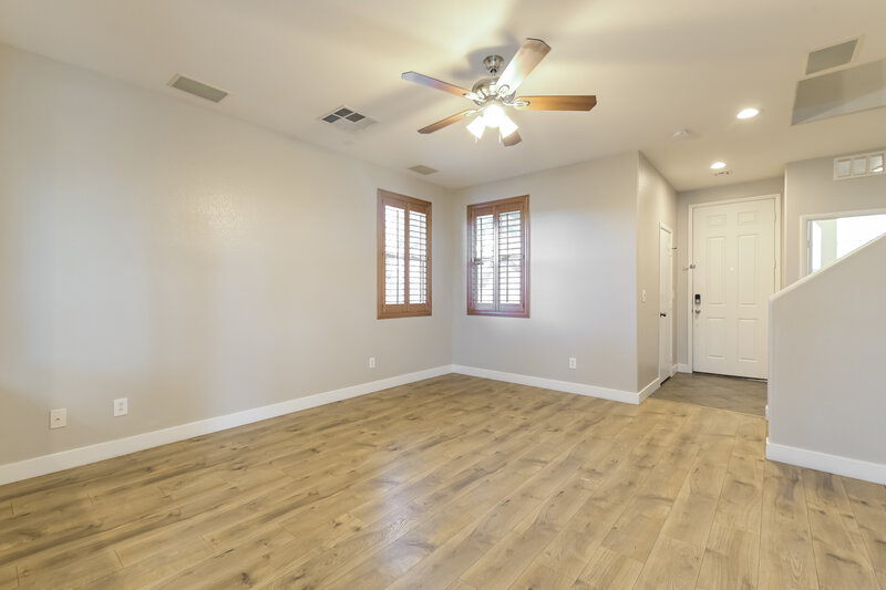 1,930/Mo, 44 Beach Haven Ave Las Vegas, NV 89183 Living Room View