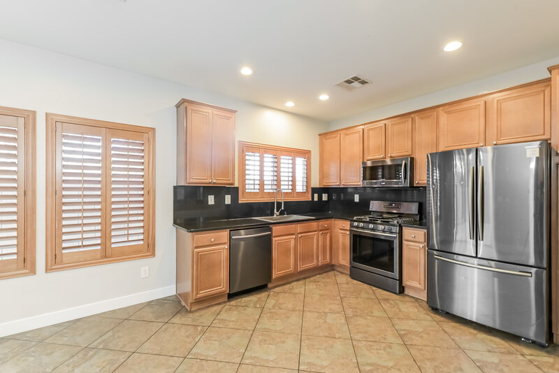 1,930/Mo, 44 Beach Haven Ave Las Vegas, NV 89183 Kitchen View