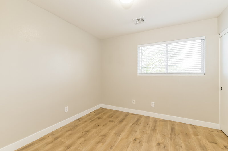 1,930/Mo, 44 Beach Haven Ave Las Vegas, NV 89183 Bedroom View