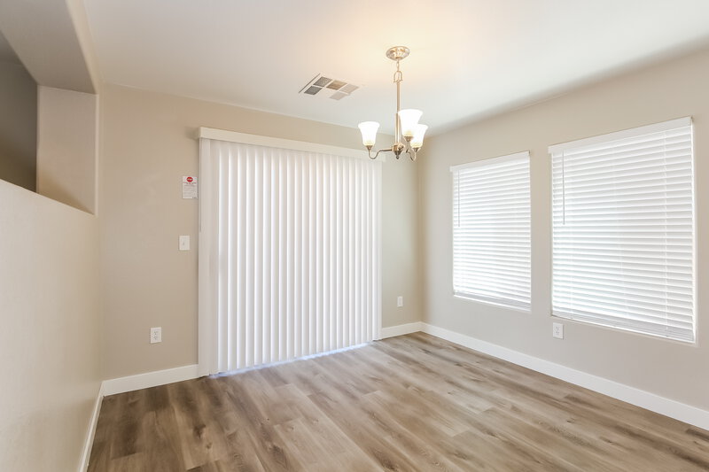2,065/Mo, 2420 Cockatoo Dr North Las Vegas, NV 89084 Dining Room View