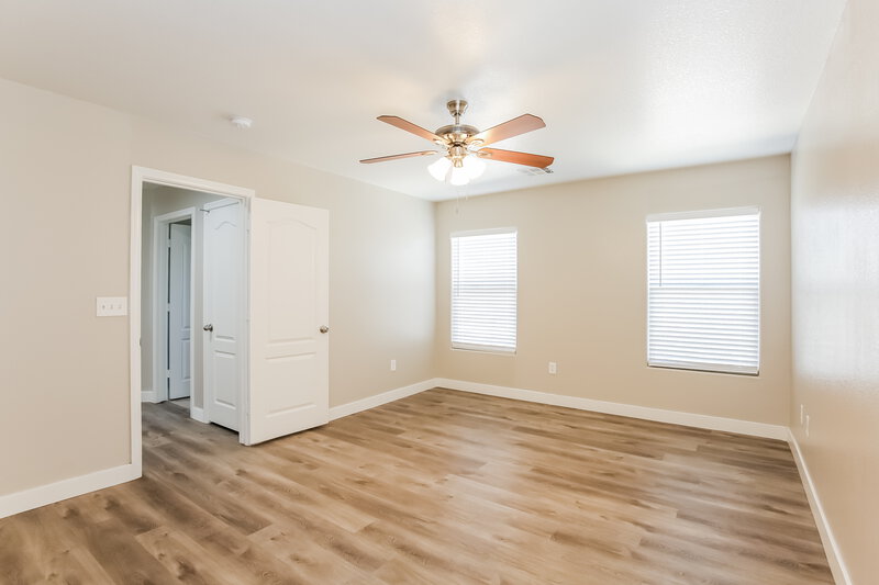 2,065/Mo, 2420 Cockatoo Dr North Las Vegas, NV 89084 Main Bedroom View