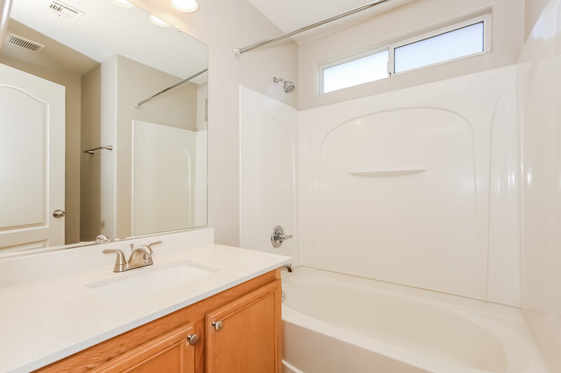 2,065/Mo, 2420 Cockatoo Dr North Las Vegas, NV 89084 Bathroom View