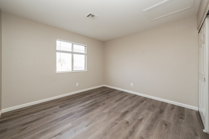 1,950/Mo, 6101 Bardstown Dr Las Vegas, NV 89130 Bedroom View 2