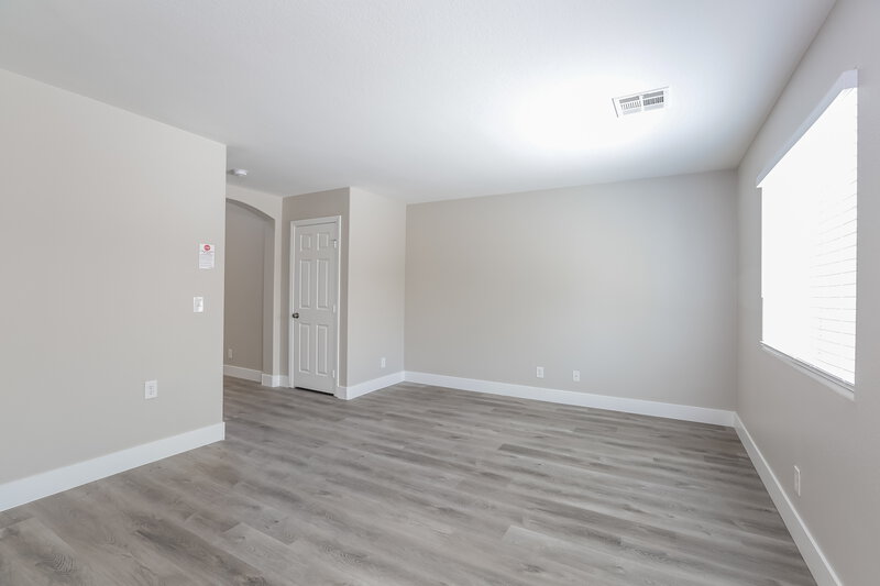 2,275/Mo, 9205 Millikan Ave Las Vegas, NV 89148 Living Room View 2
