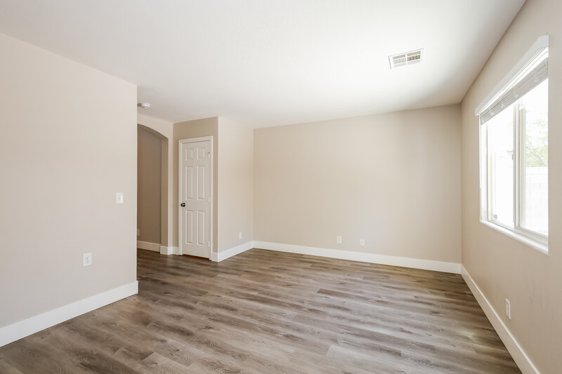 1,965/Mo, 9205 Millikan Ave Las Vegas, NV 89148 Living Room View 3