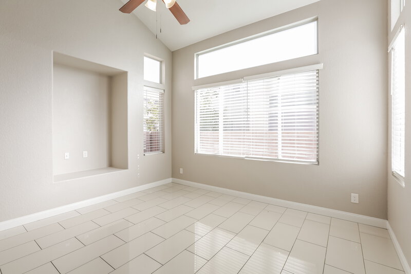 1,800/Mo, 2709 Positive Ct North Las Vegas, NV 89031 Living Room View