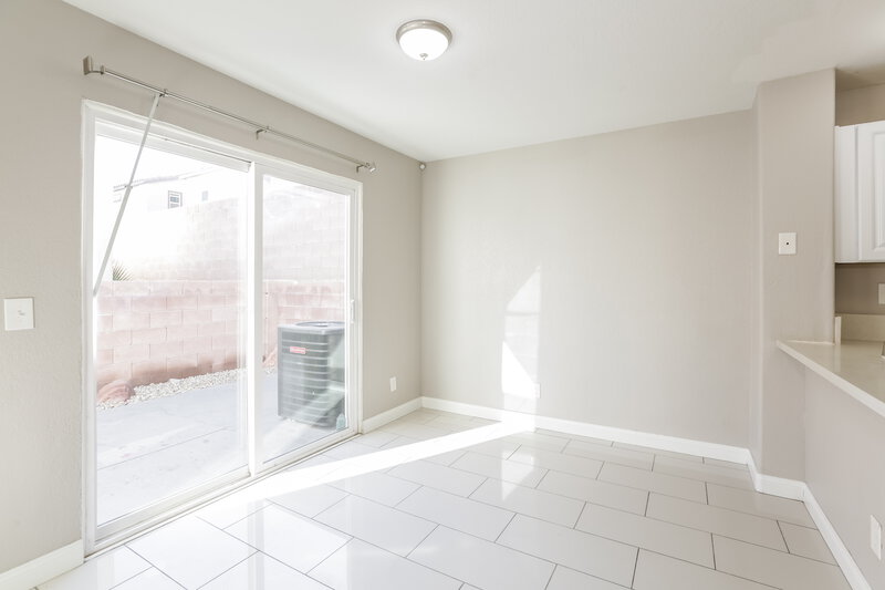 1,800/Mo, 2709 Positive Ct North Las Vegas, NV 89031 Living Room View 3