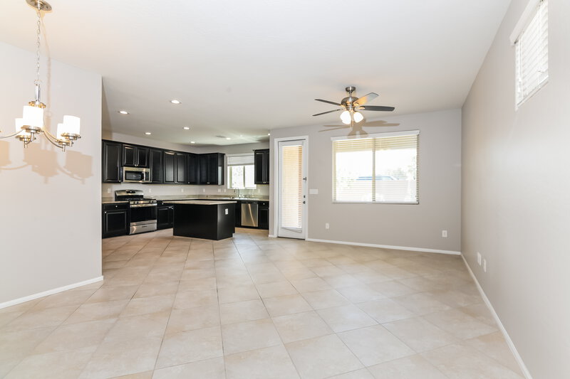 3,150/Mo, 6377 Kellyville Dr Las Vegas, NV 89122 Living Room View