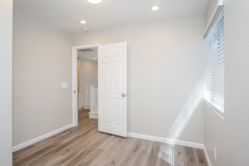 3,190/Mo, 10350 Montana Mountain St Las Vegas, NV 89183 Bedroom View