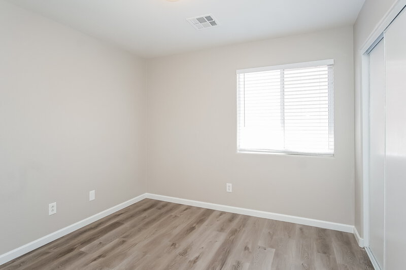 3,190/Mo, 10350 Montana Mountain St Las Vegas, NV 89183 Bedroom View 2