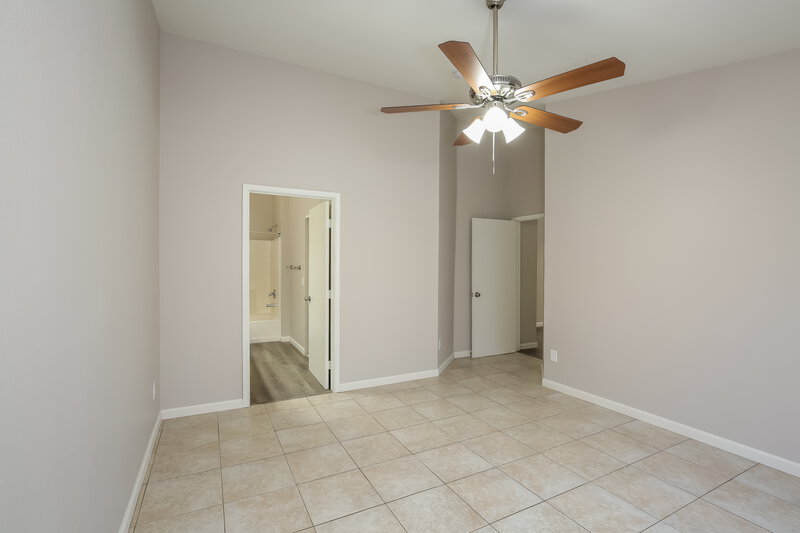 2,115/Mo, 913 Baritone Way North Las Vegas, NV 89032 Main Bedroom View 2