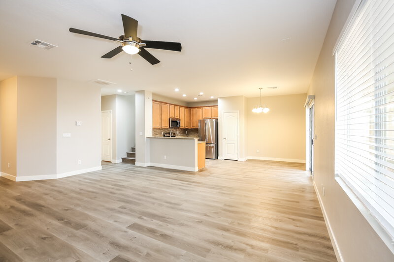 2,070/Mo, 1517 Beams Ave North Las Vegas, NV 89081 Living Room View 3