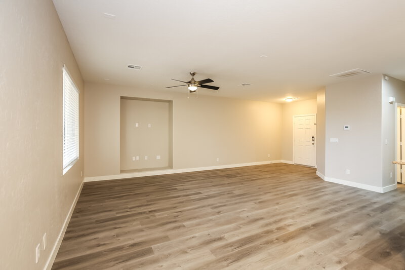 2,070/Mo, 1517 Beams Ave North Las Vegas, NV 89081 Dining Room View