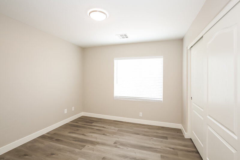 2,070/Mo, 1517 Beams Ave North Las Vegas, NV 89081 Bedroom View