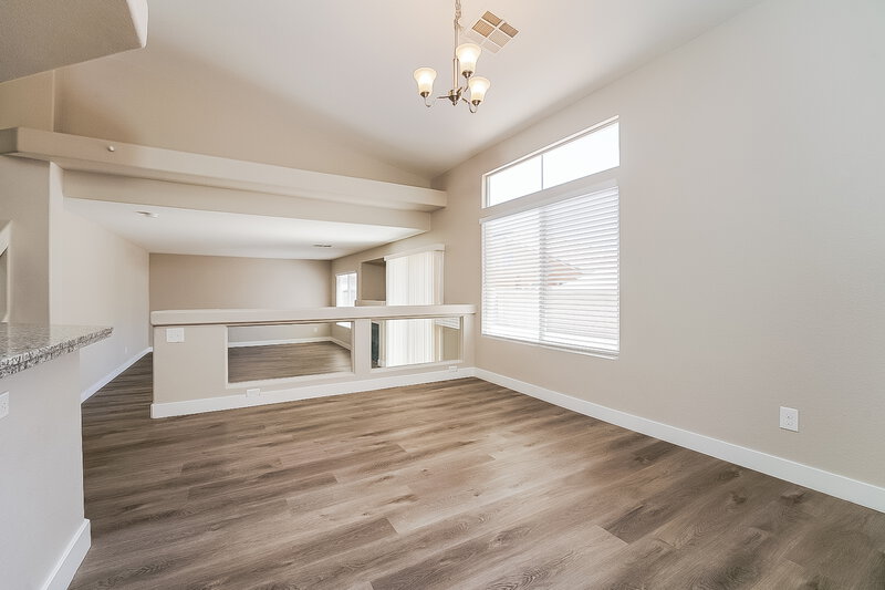 2,115/Mo, 8733 Country View Ave Las Vegas, NV 89129 Dining Room View 2