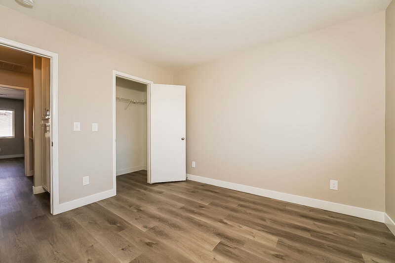 2,115/Mo, 8733 Country View Ave Las Vegas, NV 89129 Bedroom View 3