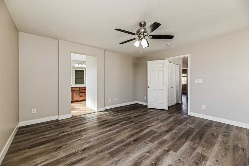 1,765/Mo, 932 Maple Pines Ave North Las Vegas, NV 89081 Main Bedroom View 2