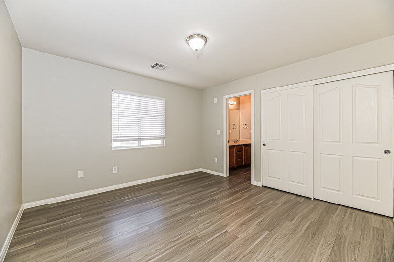 1,765/Mo, 932 Maple Pines Ave North Las Vegas, NV 89081 Bedroom View