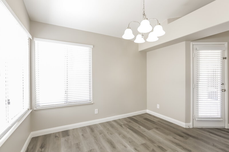 2,130/Mo, 4340 W La Madre Way North Las Vegas, NV 89031 Dining Room View