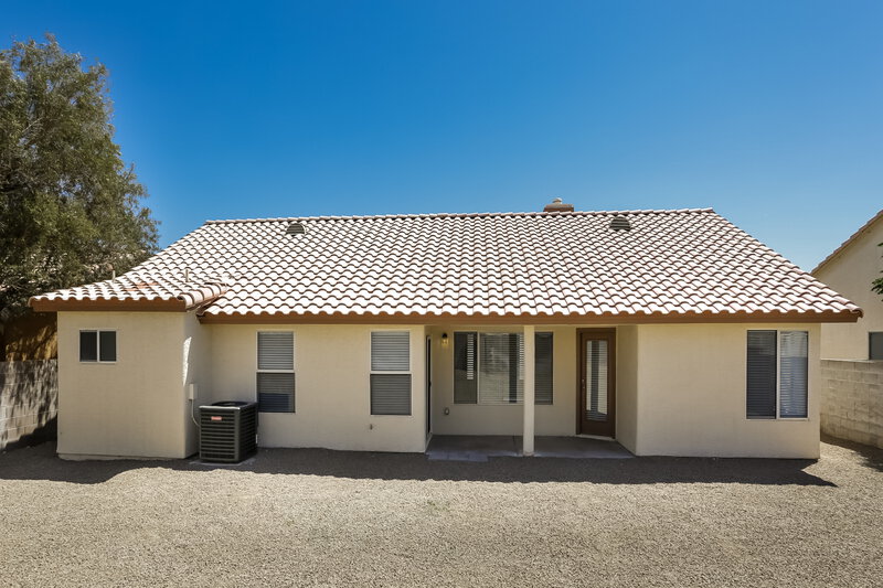 2,130/Mo, 4340 W La Madre Way North Las Vegas, NV 89031 Rear View