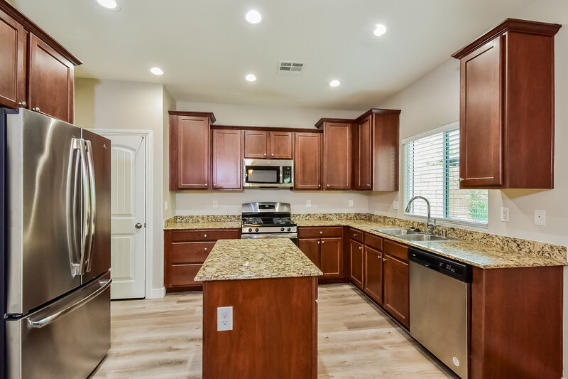 2,150/Mo, 10280 Gibson Isle Dr Las Vegas, NV 89166 Kitchen View