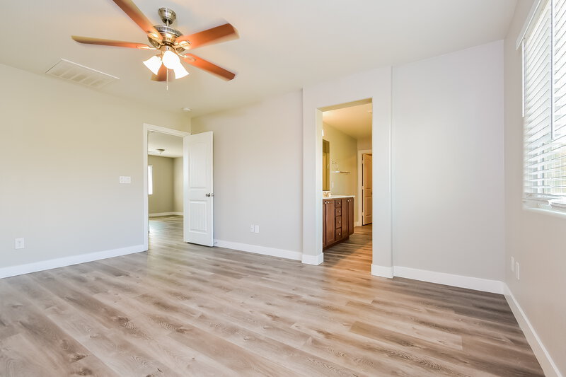 2,150/Mo, 10280 Gibson Isle Dr Las Vegas, NV 89166 Main Bedroom View 2