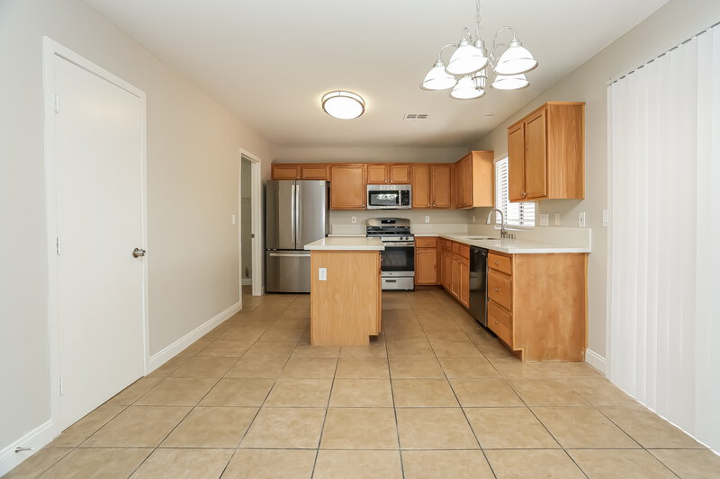 2,090/Mo, 3021 Bayliner Ave North Las Vegas, NV 89031 Kitchen View