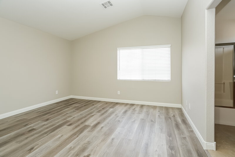 2,090/Mo, 3021 Bayliner Ave North Las Vegas, NV 89031 Main Bedroom View