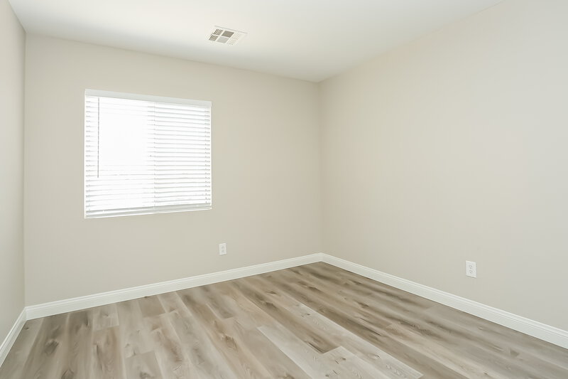 2,090/Mo, 3021 Bayliner Ave North Las Vegas, NV 89031 Bedroom View 2
