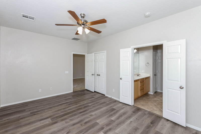 1,890/Mo, 6166 Jutland Ave Las Vegas, NV 89122 Main Bedroom View 2