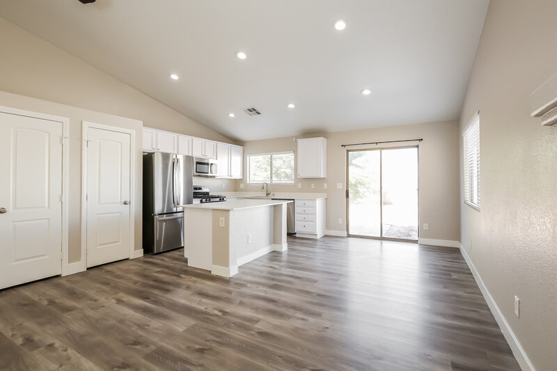 1,790/Mo, 524 W Claxton Ave North Las Vegas, NV 89084 Living Room View 3