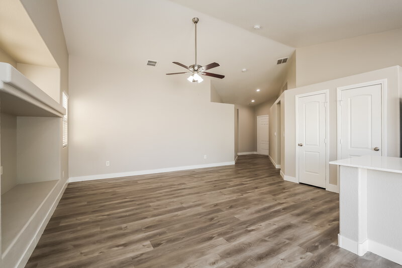 1,790/Mo, 524 W Claxton Ave North Las Vegas, NV 89084 Dining Room View