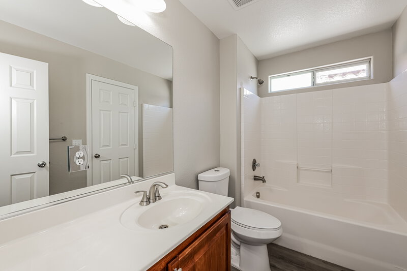 2,015/Mo, 6711 Scarlet Star Ave Las Vegas, NV 89130 Bathroom View