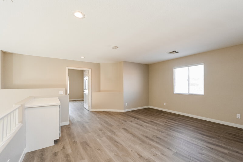 2,380/Mo, 9532 Flying Eagle Lane Las Vegas, NV 89123 Loft View