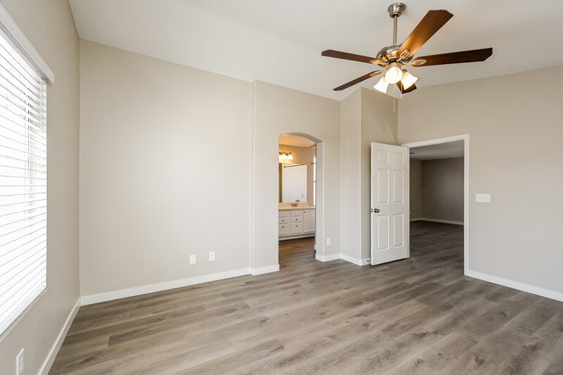 2,380/Mo, 9532 Flying Eagle Lane Las Vegas, NV 89123 Main Bedroom View