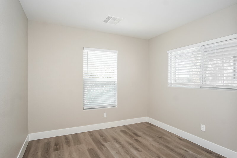 2,070/Mo, 6436 Eldorado Pines Ave Las Vegas, NV 89139 Bedroom View