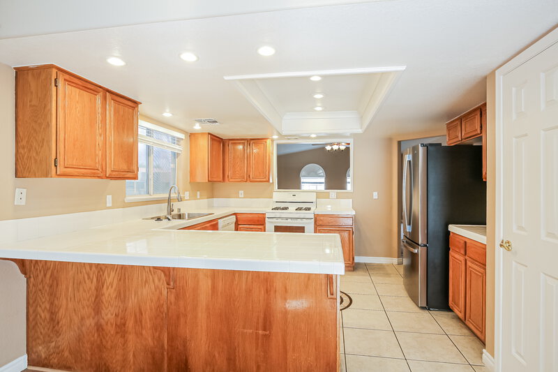 2,145/Mo, 7125 Tropical Island Cir Las Vegas, NV 89129 Kitchen View