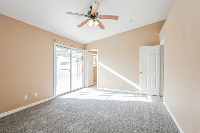 2,145/Mo, 7125 Tropical Island Cir Las Vegas, NV 89129 Main Bedroom View 2